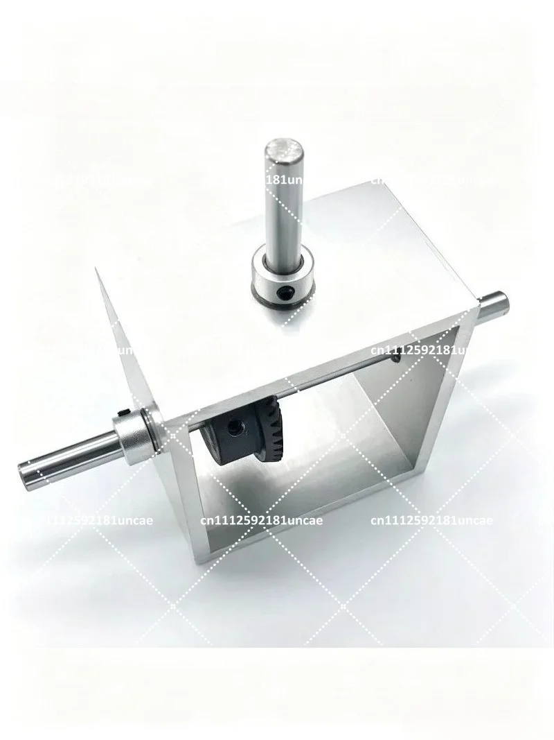 

90 Degree Right Angle Bevel Gearbox 1:2 Speed Reducer for Small Machinery Hand Crank