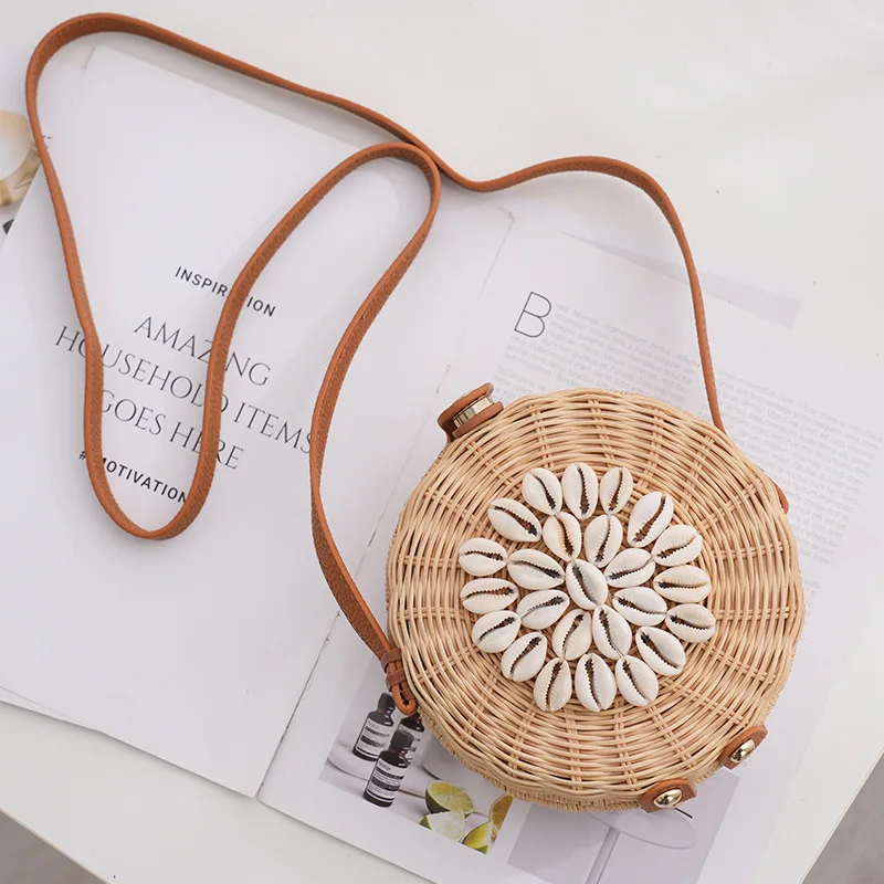 

Bohemian Wicker Rattan Bags for Women Conch Shell Straw Shoulder Bag Handmade Round Woven Designer Bag Handbags Small Pouch NEW