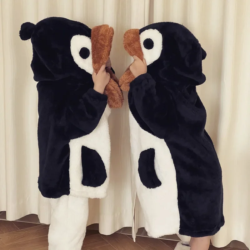 

Autumn Winter Girls Sleepwears Cartoon Penguin Hooded Velvet Warm Pocket Girls Pajamas Nightdress