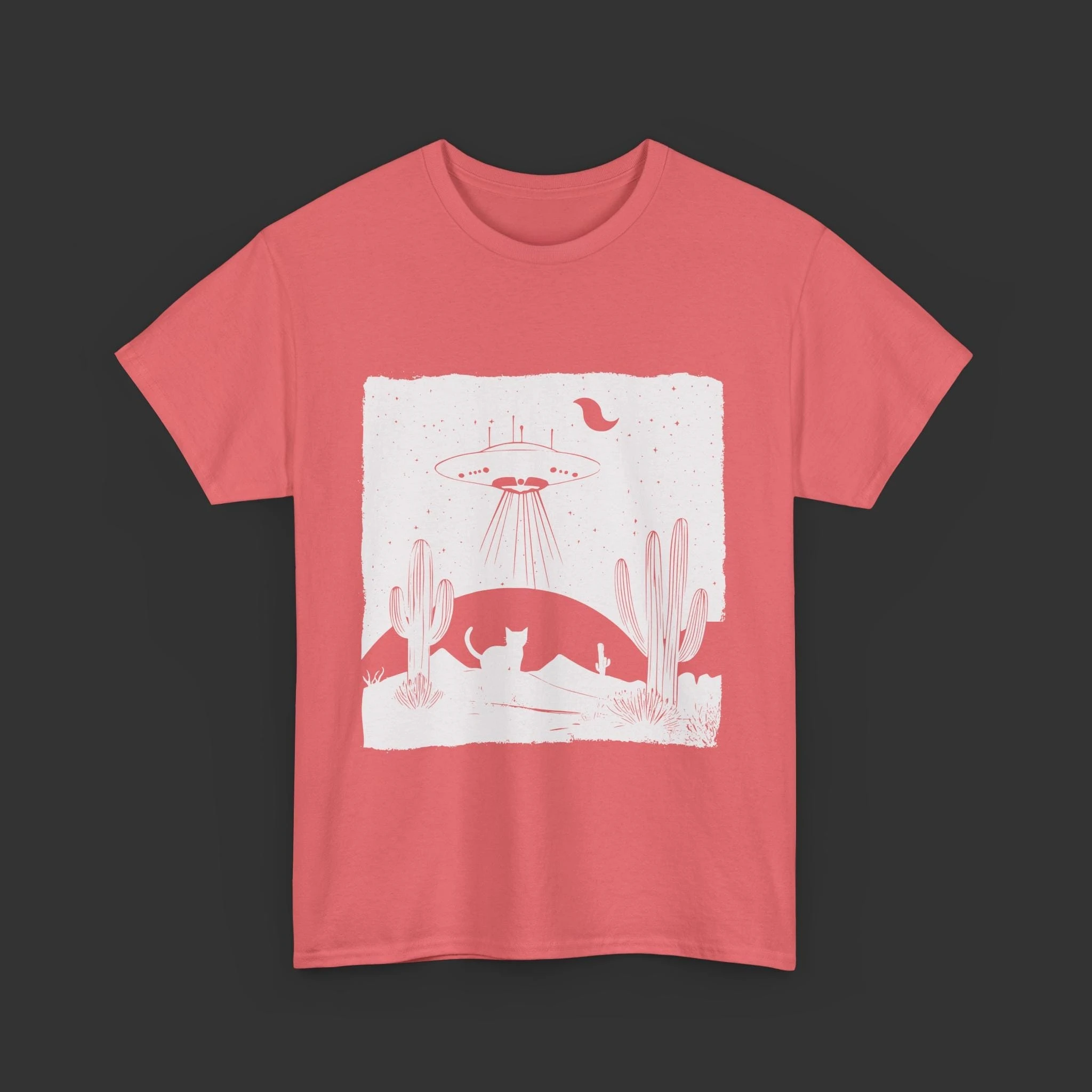 UFO الغريبة القط الصحراء الجرافيك تي شيرت للجنسين القطن المحملة الجمالية الغريبة اختطاف قميص هدية لعشاق الخيال العلمي بوهو الصحراء المحملة