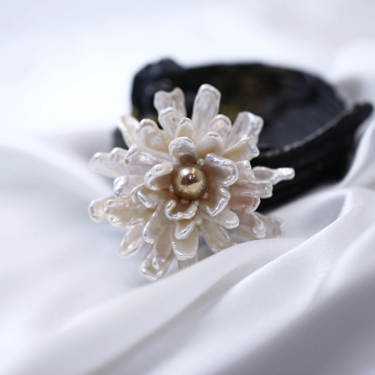 

Натуральная пресноводная жемчужная брошь-цветок Кеши без ядерных примесей, ручной работы, для изготовления ювелирных изделий