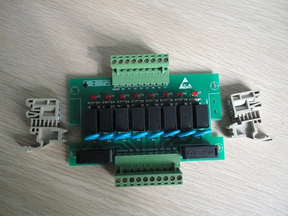 NPN/PNP with varistor 8-channel PLC output relay amplifier board IO board sending rail