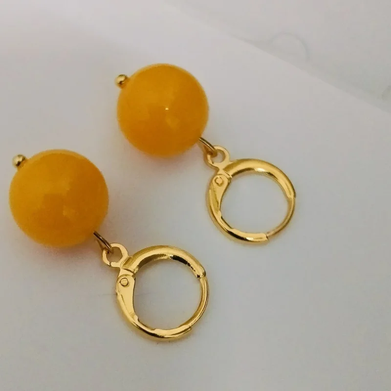 

Vintage Short Hoop Earrings for Women, Elegant and Sophisticated Chinese Style Jewelry
