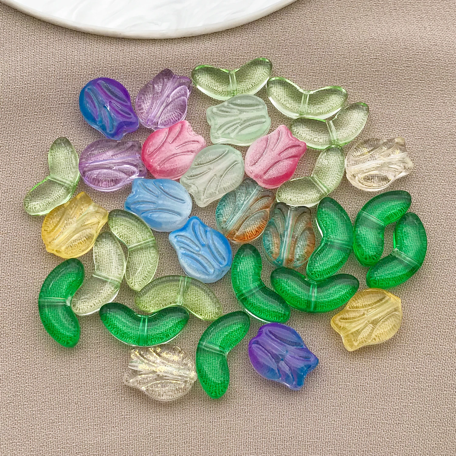 32/50pcs Glass Leaf And Tulip Flower Pendants Matching Accessories DIY For Exquisite Charms Keychain Necklace Fashion Jewelry