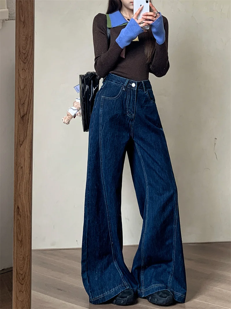 High-waisted vintage straight-leg jeans for women Y2K style loose fit flattering Korean style versatile for everyday wear casual flared long pants in stock