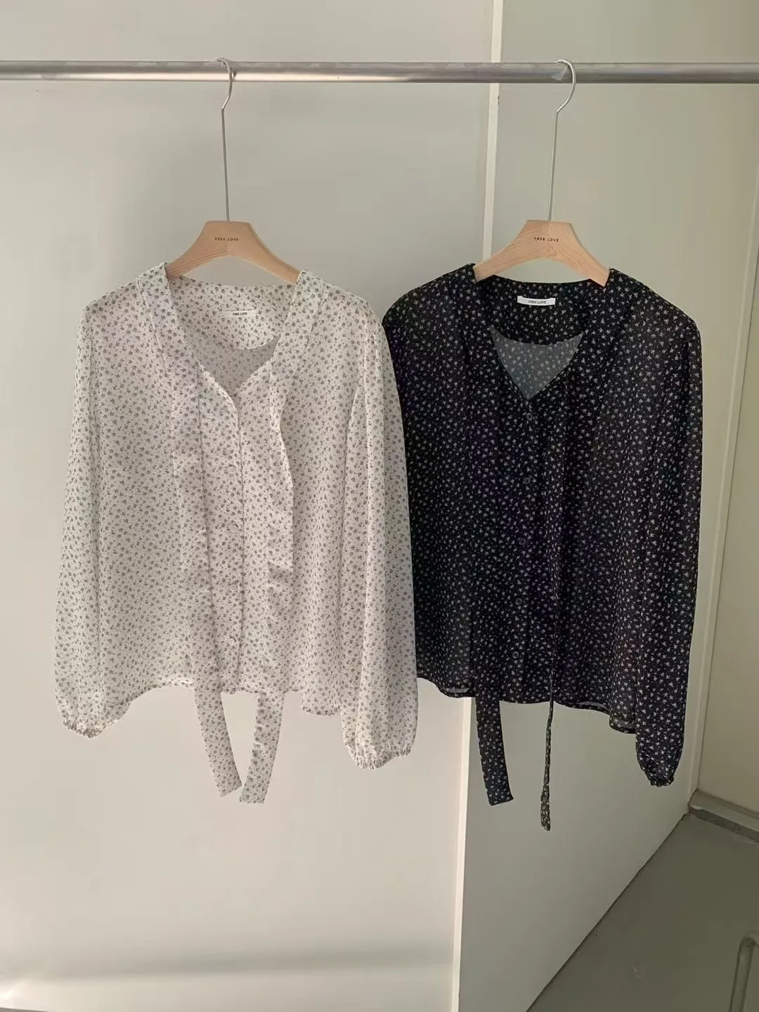 

Gentle Wind Sa V-Ne Design Chiffon irt Women's Korean Sle Fre Sweet Flubble Sve Top Polyester Fiber 00%