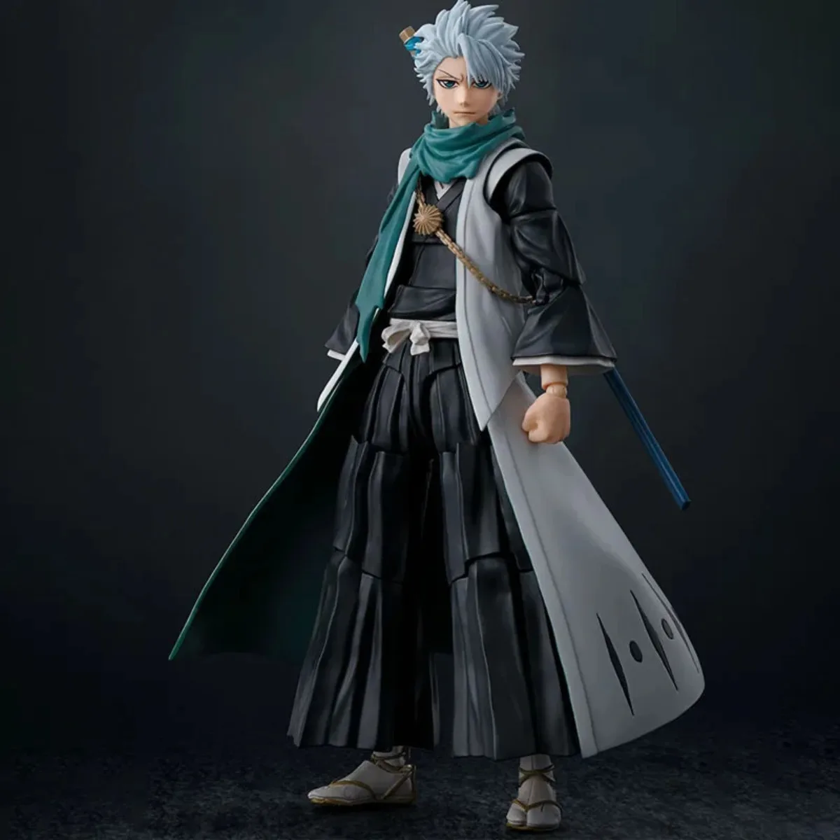 Bandai Echte BLEACH Anime Modell Kits TOUSHIRO HITSUGAYA Spielzeug SHF Action Figur Montage Modell Geschenk für Kind Weihnachten geschenk
