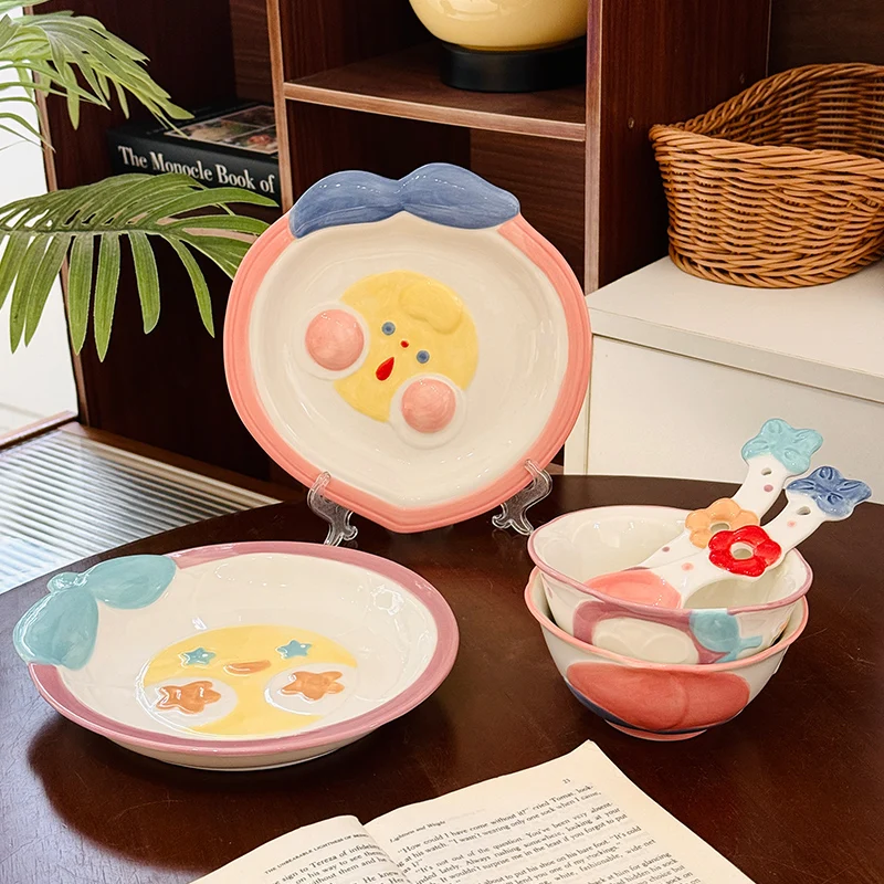 

Милая миска для риса в форме фрукта с ложкой, высокая эстетическая ценность, для домашнего использования, миска для йогурта, миска для завтрака, популярная интернет-посуда