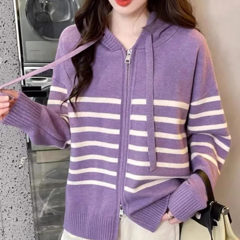 

Spring and Autumn Women's 2024 New Splicing Hooked Zipper Pocket Striped Drawstring Fashion Loose Casual Long Sleeve Knitted Top