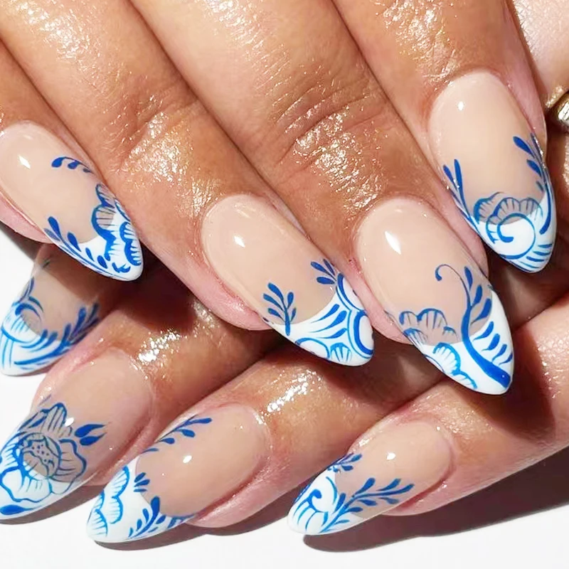 

24 шт. глянцевые миндальные короткие накладные ногти синие и белые рождественские накладные ногти с фарфоровым узором Многоразовые Накладные ногти