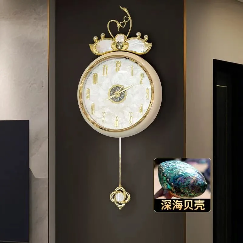 ساعة حائط معدنية جديدة من النحاس النقي لغرفة المعيشة والمنزل بسيطة وحديثة وخفيفة فاخرة