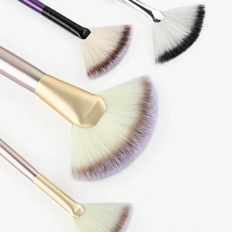 Korean Soft Cosy Mermaid Makeup Brush Fan-Shaped Makeup Brush Flat Highlight Blush Powder Loose Powder Face Brush Makeup Tools