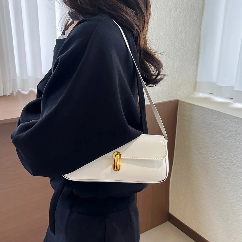 Glänzende PU-Schultertasche mit Schnalle, Damen-Unterarmtasche in Unifarbe, Elegante Vintage-Handtasche im französischen Stil für den Alltag und die Arbeit – Detail 26