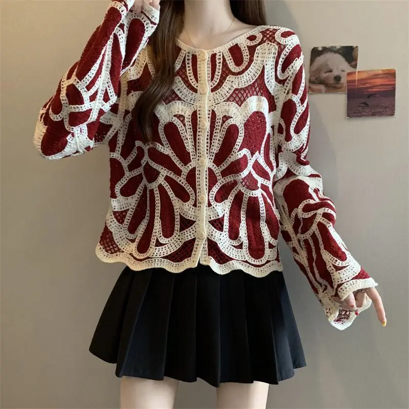 

Ретро контрастного цвета, вязаный кардиган с крючками и цветком для женщин, модная короткая куртка, топ с длинными рукавами