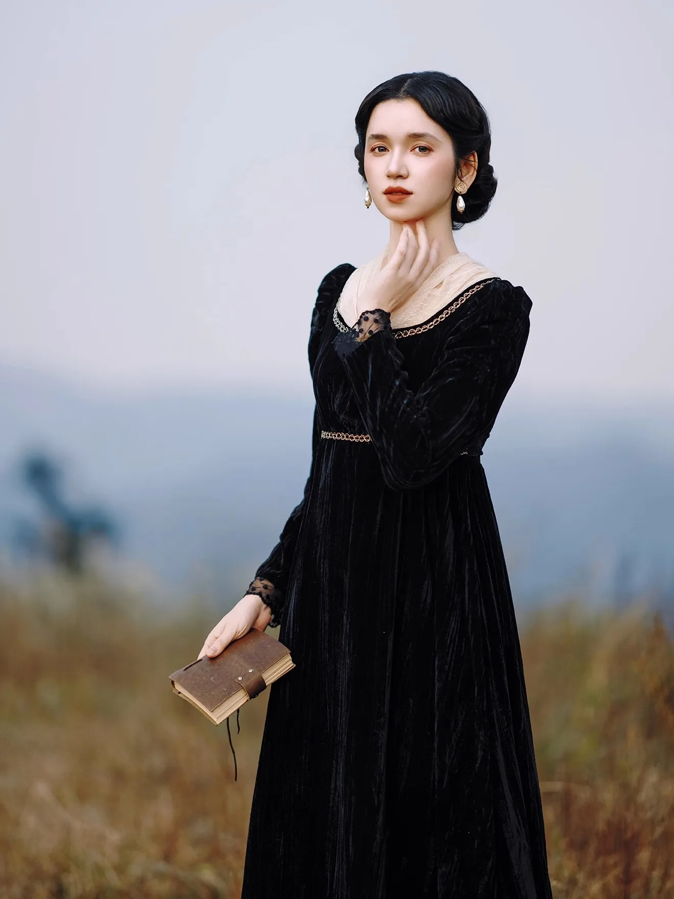 TIYIHAILEY terciopelo primavera otoño mujer vestido negro manga larga largo Maxi señoras S-XL Vintage cintura alta 2025 Patchwork cuello en V