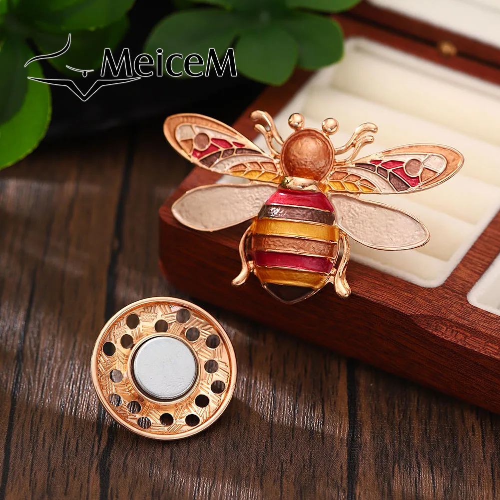 MeiceM Magnetic Button Brooch Zinc Alloy Animal Cute Little Bee Creative Clever Design Elegant Temperament Brooch For Women