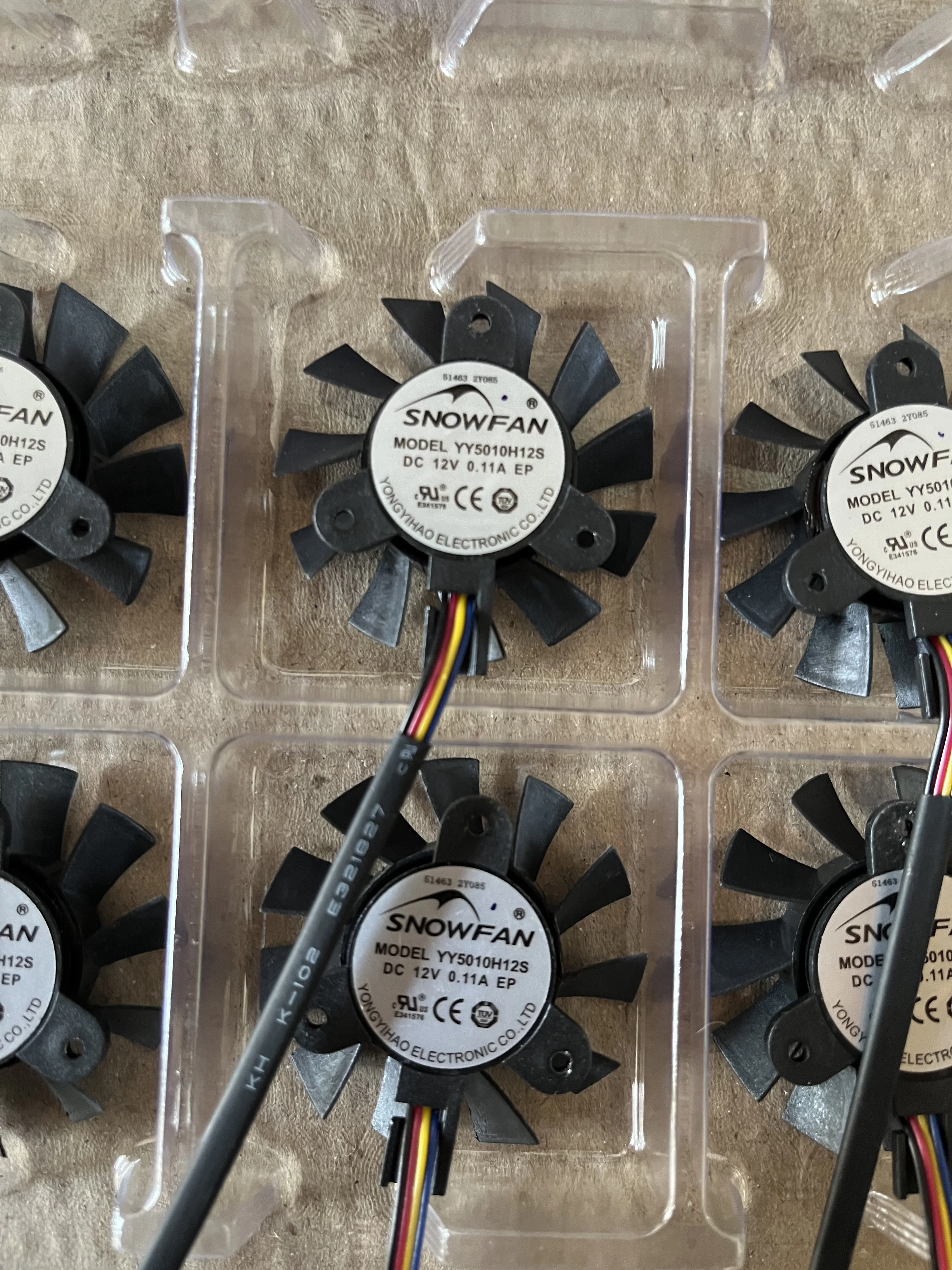 

SN0WFAN YY5010H12S DC 12 В 0,11 А 4-проводной охлаждающий вентилятор для сервера
