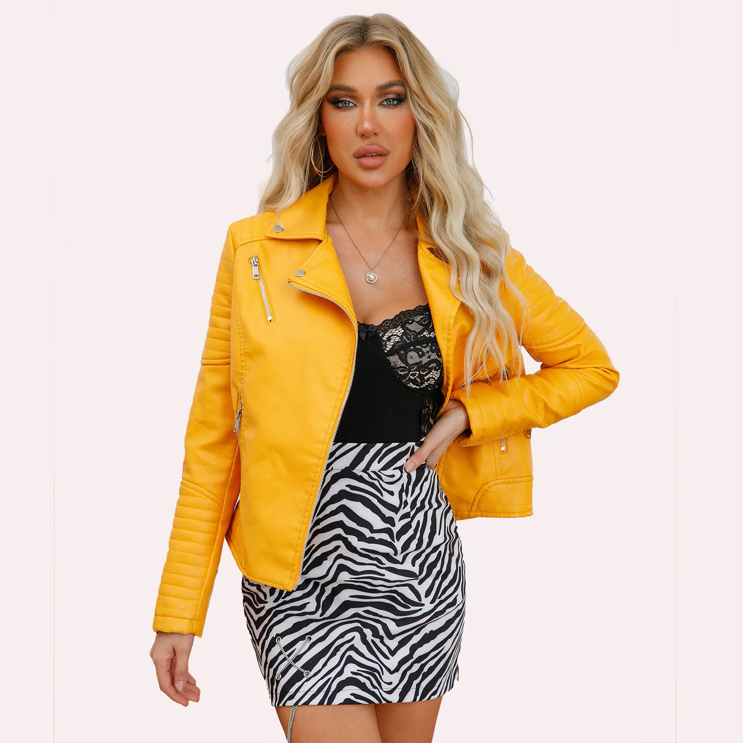 Slim Fit Motorcycle Jacket Women's Short Leather Coat Spring Autumn Diagonal Zipper Collar Jie Puller Long Sleeve Outerwear