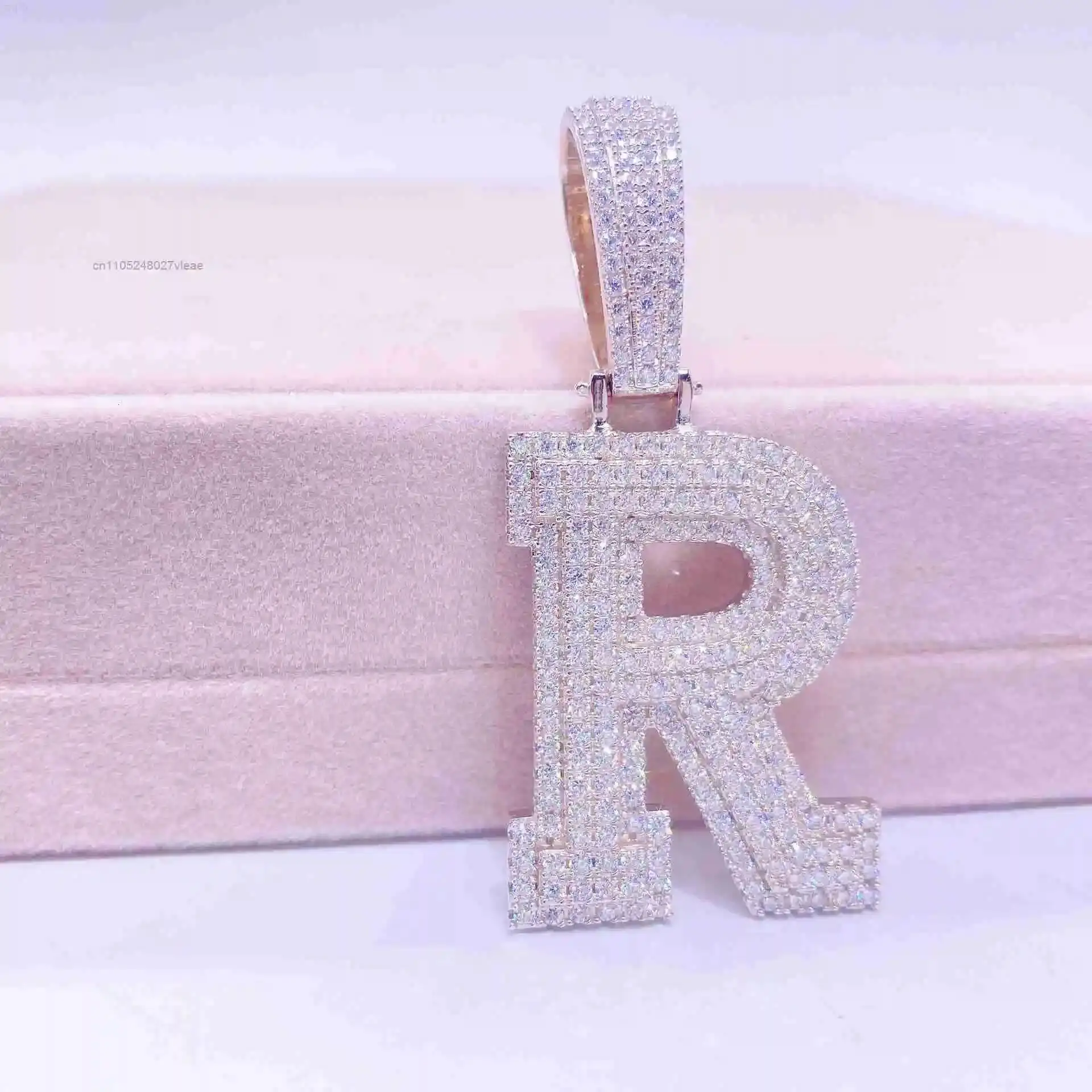 Hip Hop 925 Silver Jewelry Vvs1 Moissanite Diamond Pendant Custom Name Stone Initial Letter Pendant Necklace