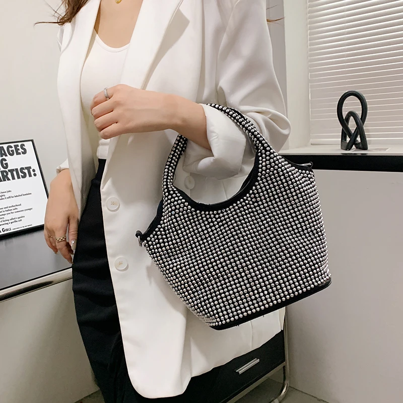 Fashion Diamonds Chains Ladies Shoulder Bags Design Crossbody Bags for Women 2024 Trend High Quality Bolsas Para Mujeres