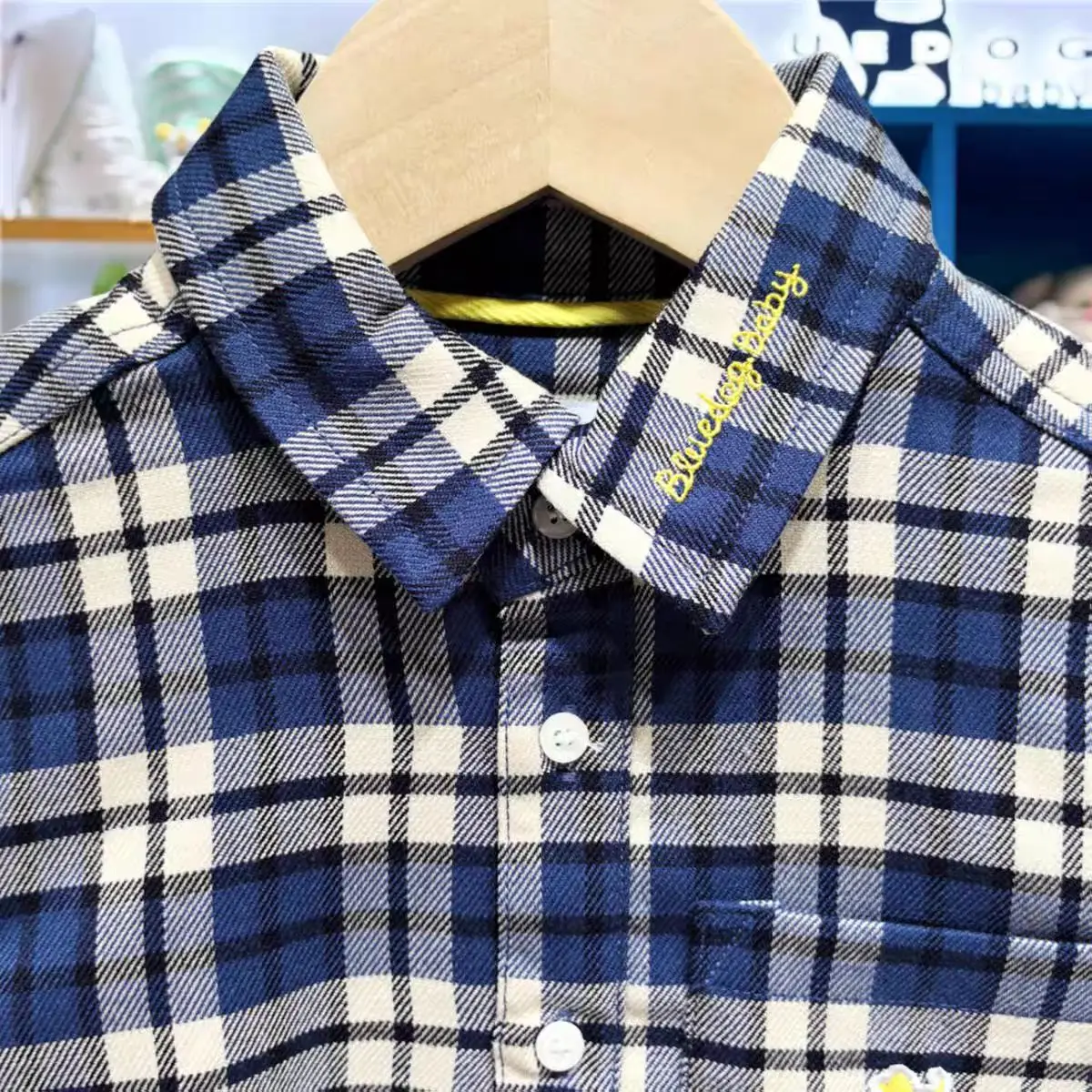 

Kids Plaid Flannel Long Sleeve Shirt with Dog Embroidery Toddler Button-Up Top for Boys (Runs Small, Order One Size Up)