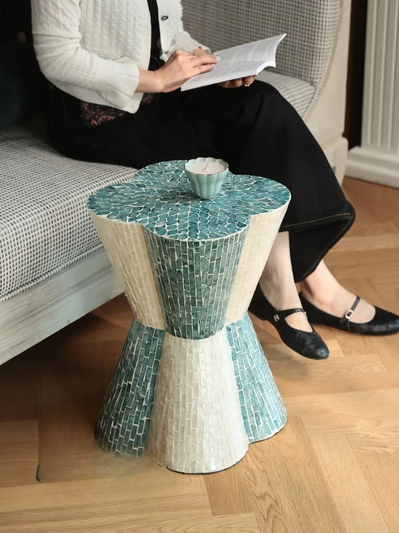 Home living room next to the sofa moving side table, coffee table imported light luxury handmade shell art decoration seat post