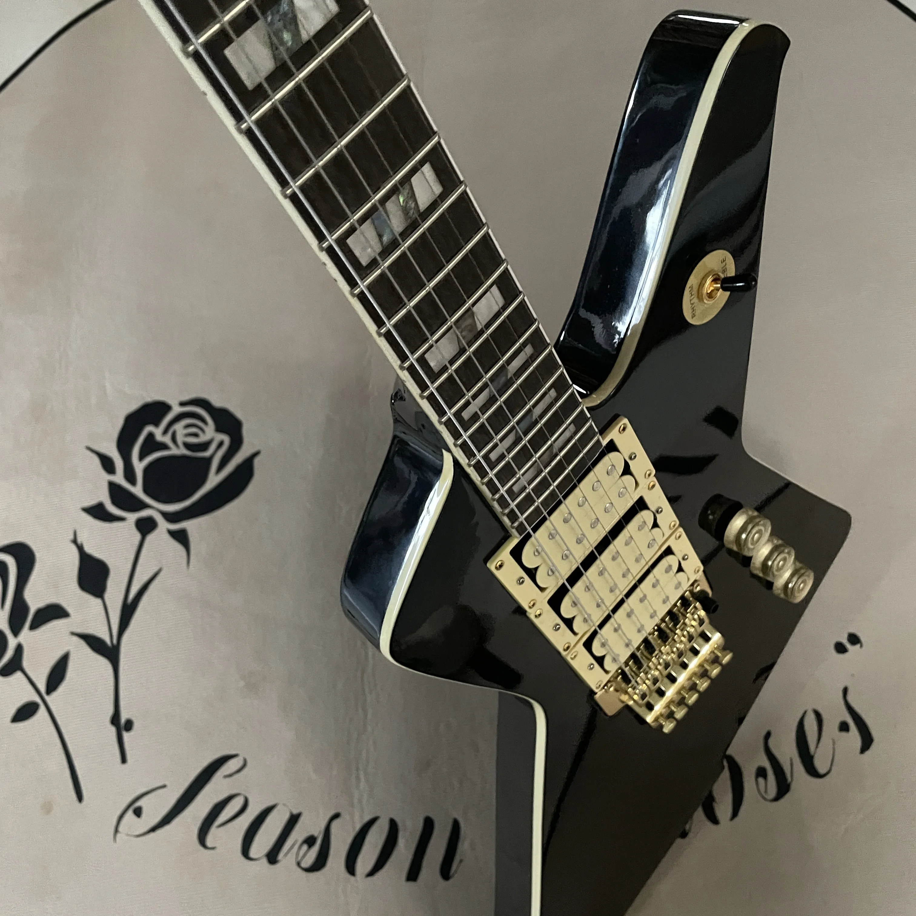Thumbnail 4 - #5 Latest Guitars Offers
