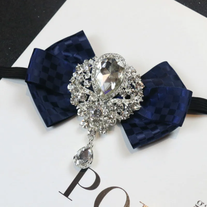 Männer Hochzeit Strass Fliege Brosche koreanische britische Geschäft formelle Kleidung Hemd Kragen Blumen Brosche Tasche Handtuch 3 stücke-Sets – Detail 9