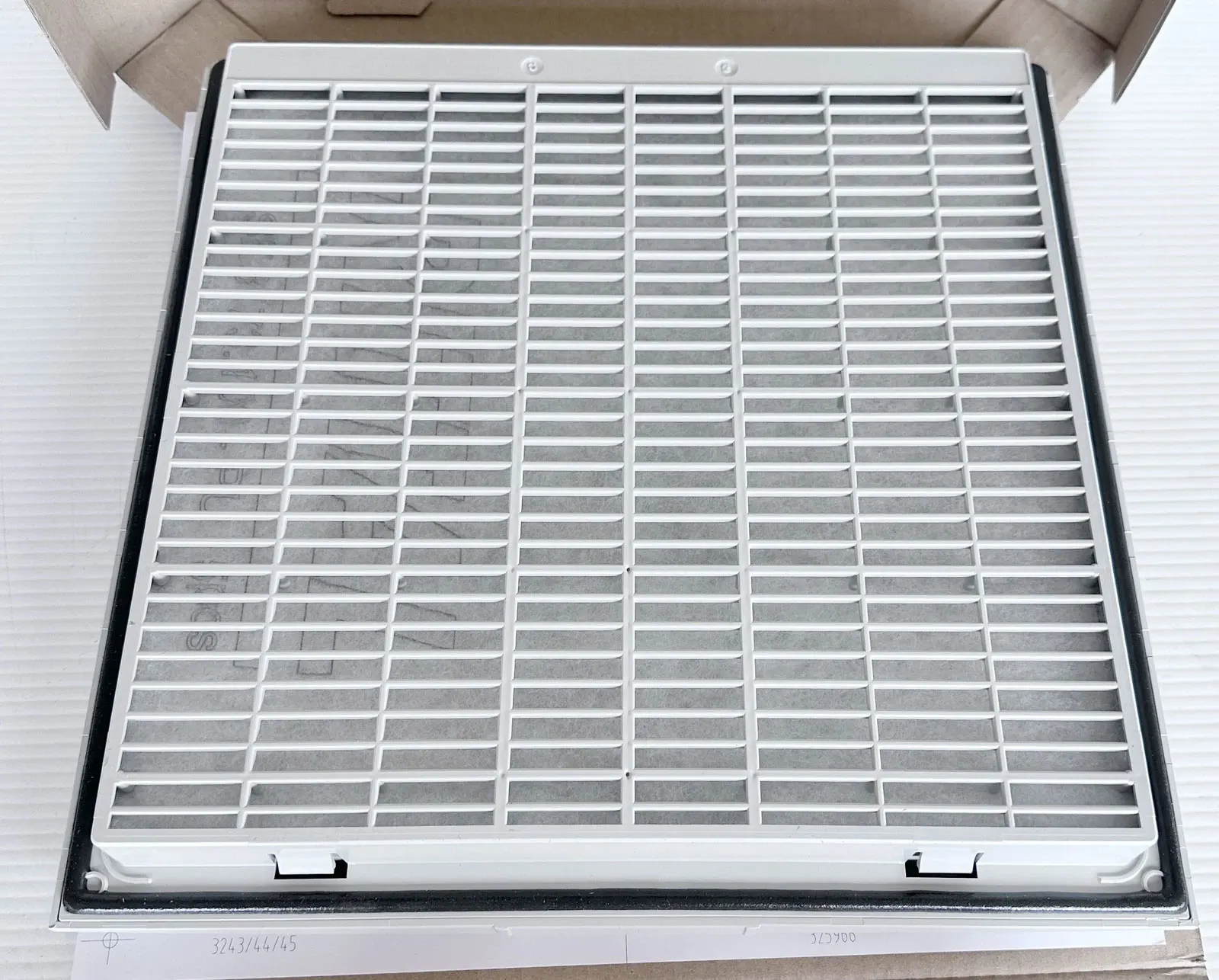 100% Brand New Original SK3243.200 SK 3243.200 Air Outlet Filter One-year warranty
