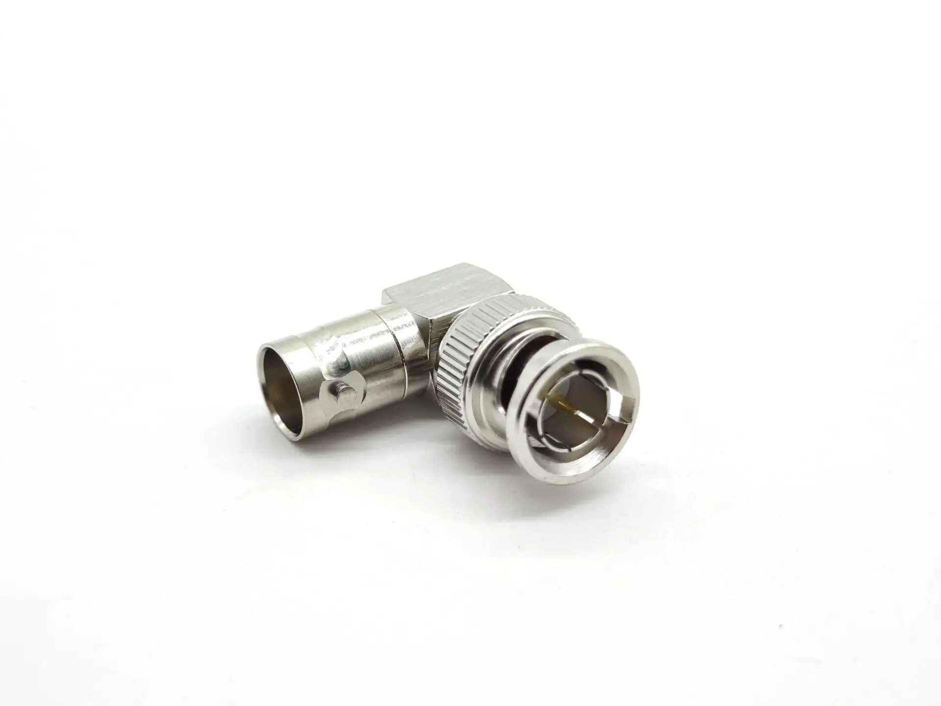 adaptador-bnc-macho-para-femea-90-graus-com-revestimento-de-niquel-75-ohm