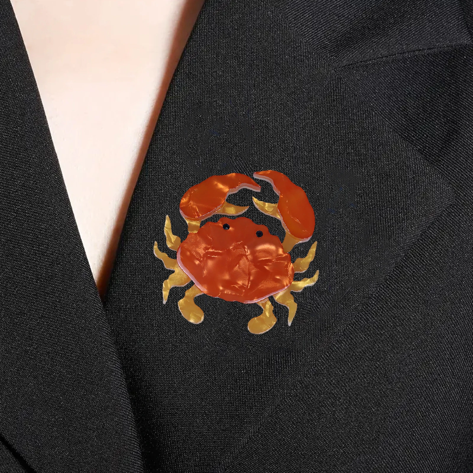 A Fashionable and Interesting Orange Crab Brooch, Hat, Shirt, Backpack Accessory, Suitable for Daily Matching Clothing