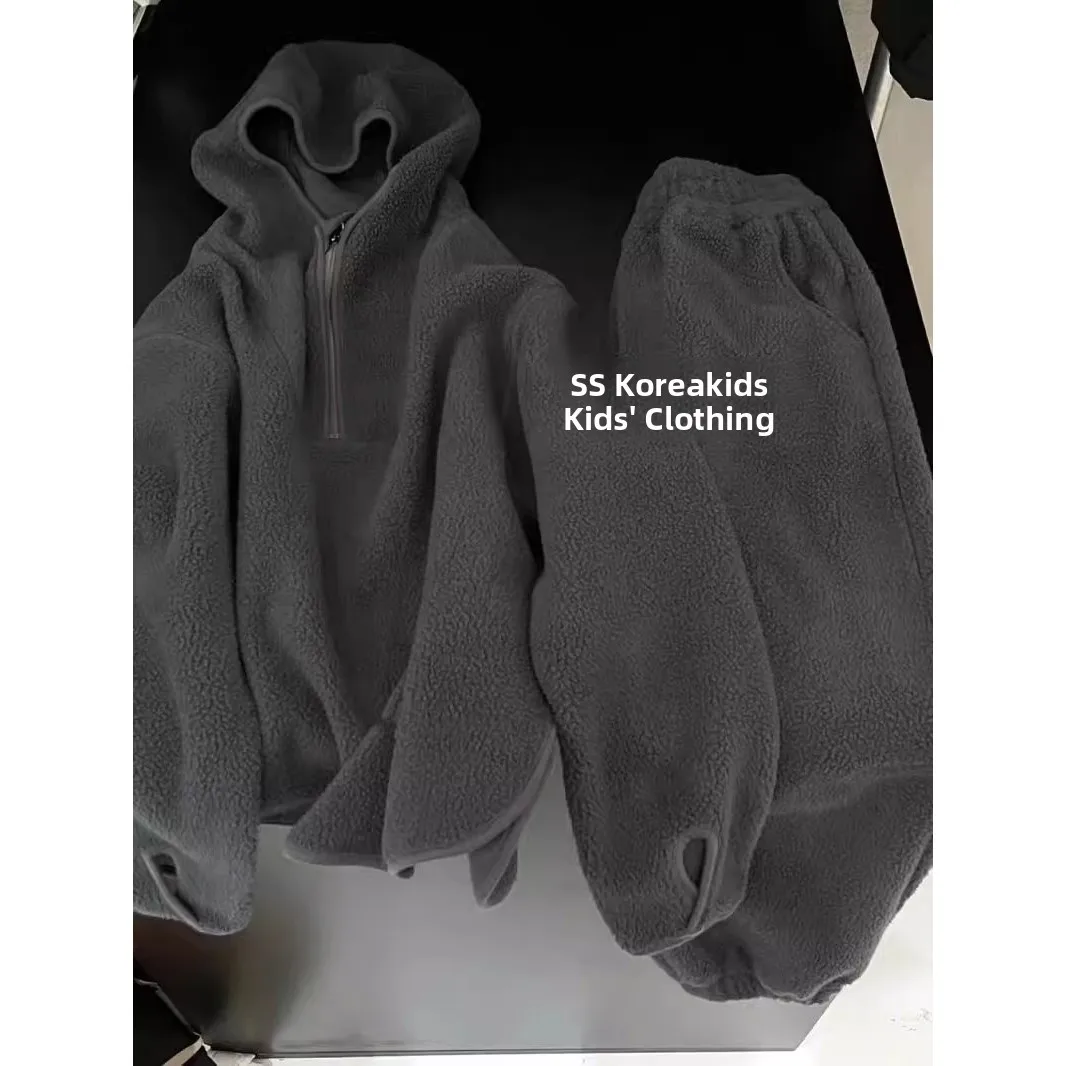 

Мужской спортивный костюм из двух предметов: штаны и кофта из поларфлиса, однотонный, очень большой размер (300 Pou), осенне-зимний, модный