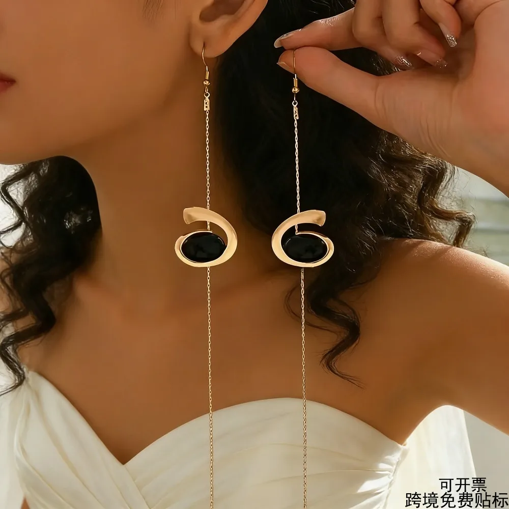 Long Threader C-Shaped Black Stone Dangle Earrings, Minimalist Fashion Jewelry for Women, Daily & Party Wear Accessory