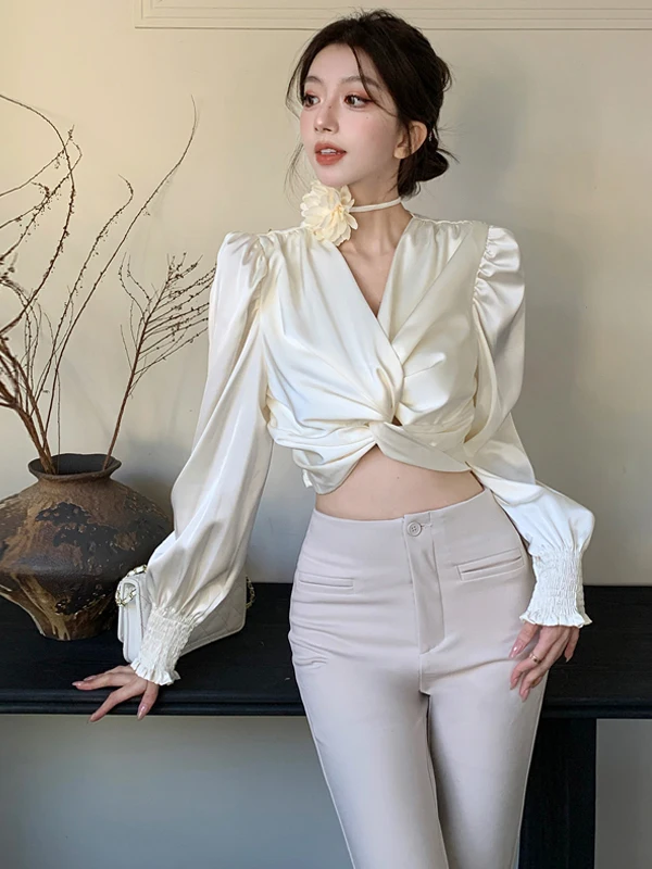 

Весна 2026: Элегантный женский пуловер с V-образным вырезом, приталенный крой, из полиэстера, устойчивый к деформации, для повседневной носки.