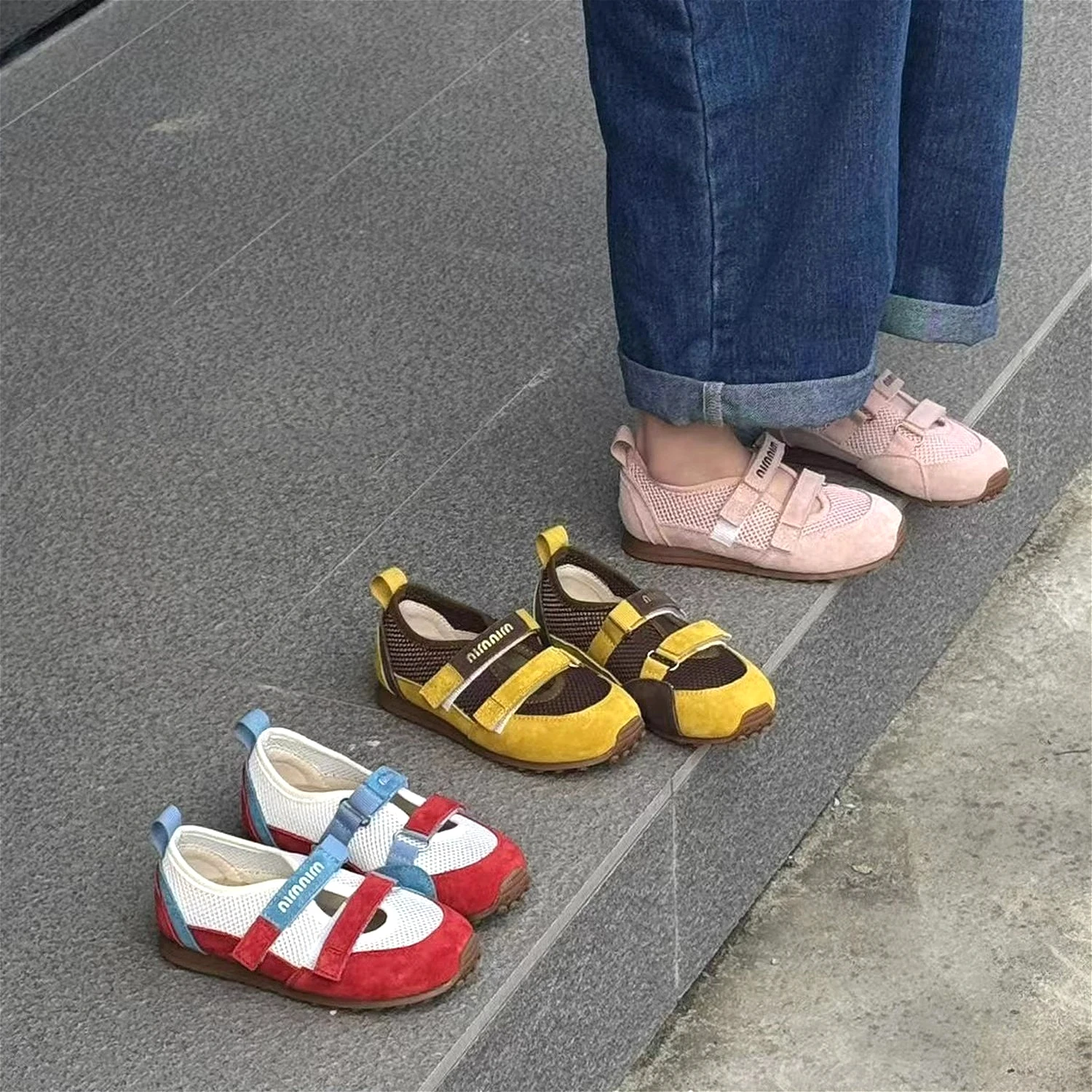 

Осенние сетчатые туфли принцессы балерины для девочек, новые модные детские повседневные кроссовки с милым дизайном, детская обувь на мягкой подошве в немецком стиле