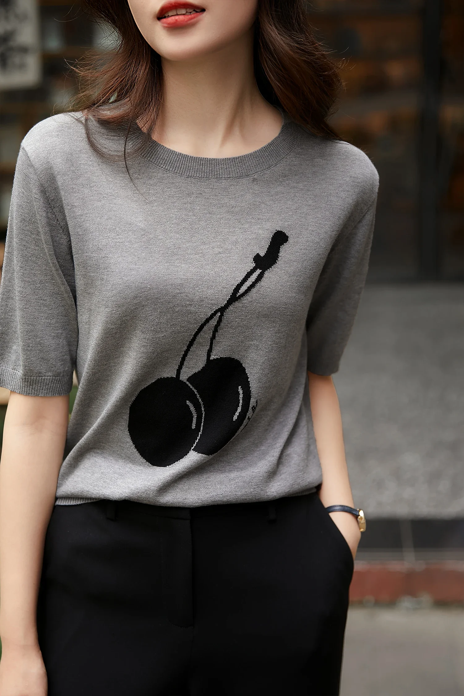 Women's Summer Casual Loose Fit round Neck Short Sleeve Cherry Jacquard Knitted Top Simple Lazy Style