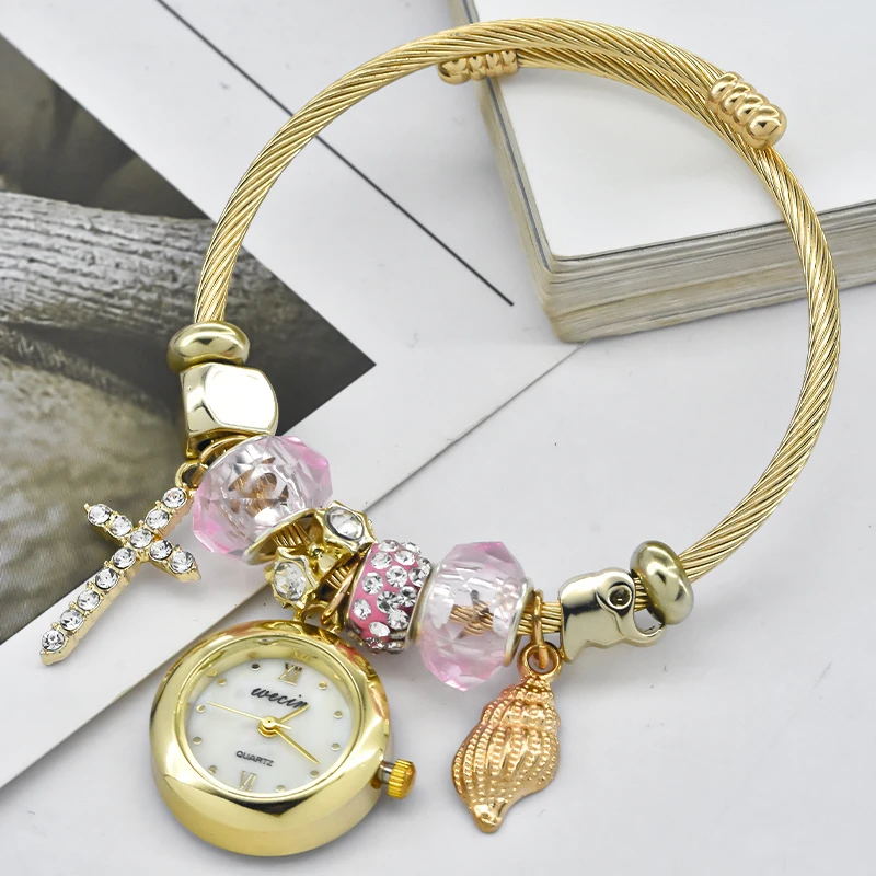 Fashion Women's Bracelet Watch Love Casual Elegance With Stylish Embellishments Of Refined Round Quartz Watch