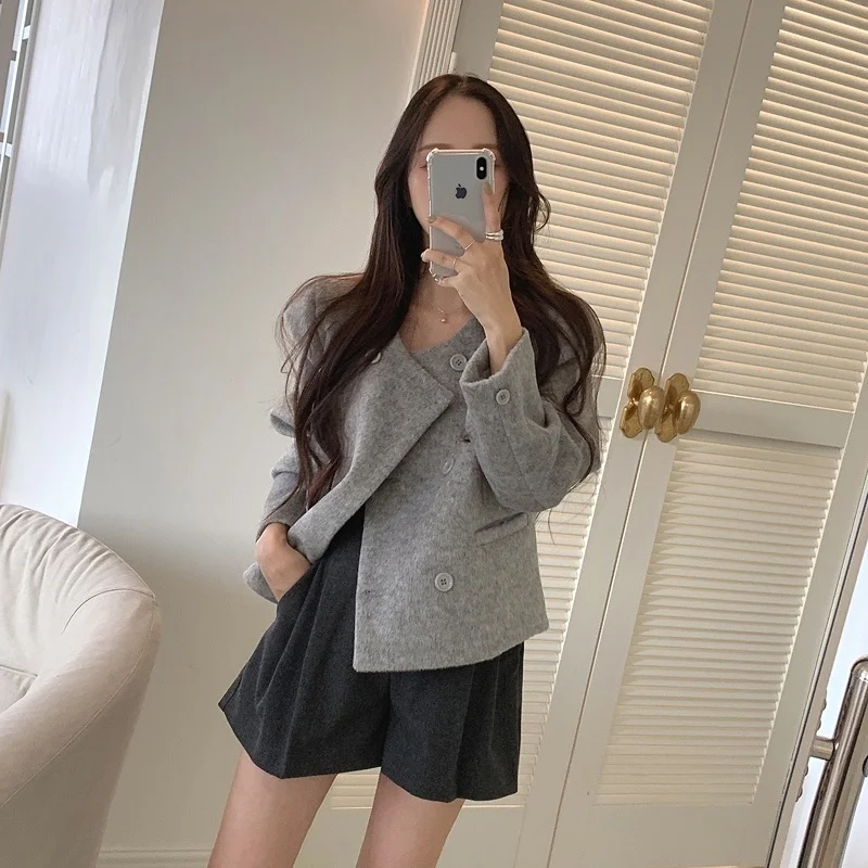 Elegant and Casual Simple Round Neck Double Row Button Cotton Clip Chort Woolen Coat for Autumn /winter Jacket