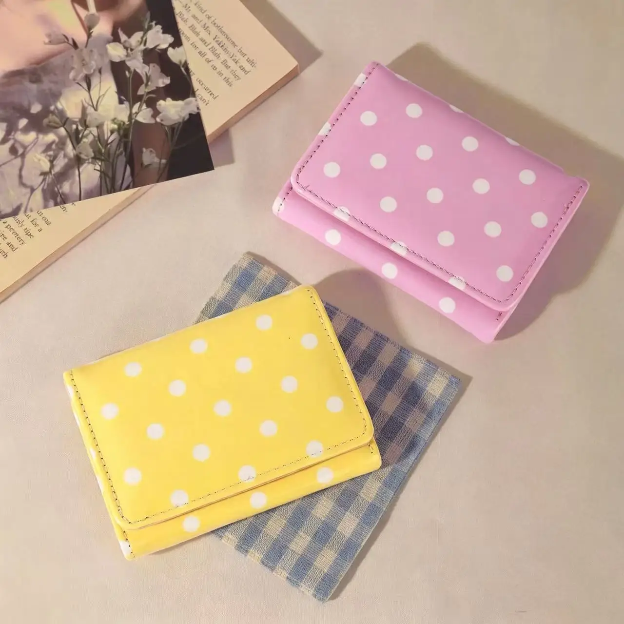 Japanische Polka-Dot-Geldbörse im Ins-Stil, kurze Geldbörse für Damen, hochwertiger süßer Kartenhalter, große Kapazität, Studenten-Münzbörse, Geschenk – Detail 7
