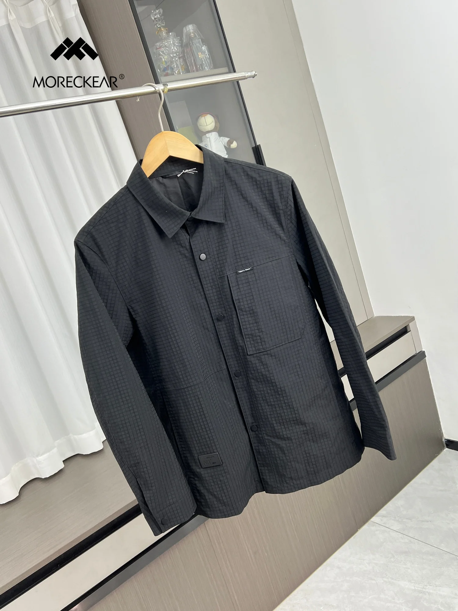 

Мужская весенняя повседневная тонкая куртка с воротником, однотонная, с мелкой текстурой, свободного кроя, с длинными рукавами, стандартной длины, верхняя одежда