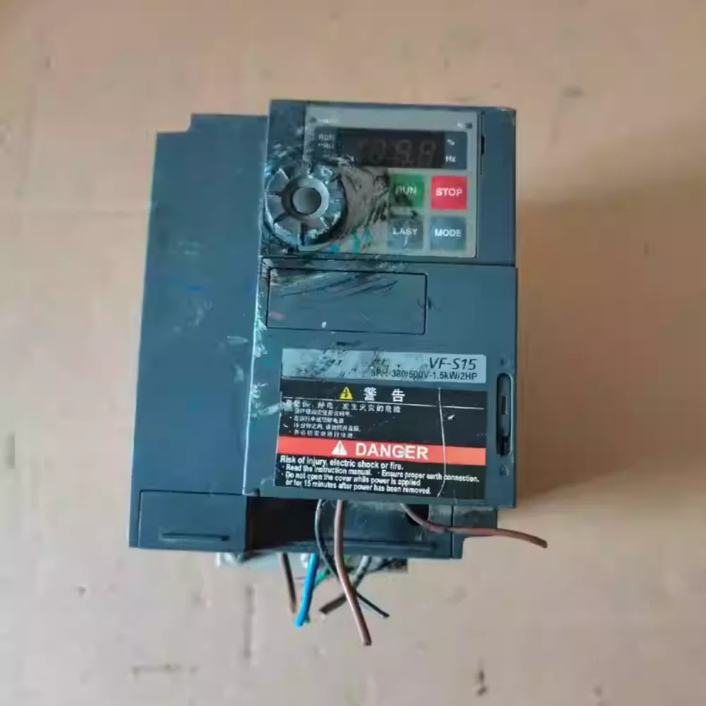 

VFS15-4015PL1-CH 1.5kw frequency converter