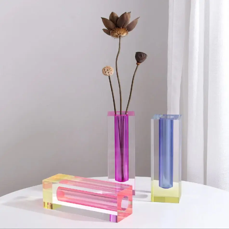 Acrylic  Crystal Rainbow Vase Modern Rainbow Pillar Bud Tabletop Luxury Decorative  Flower Container  Nordic Room Decoration