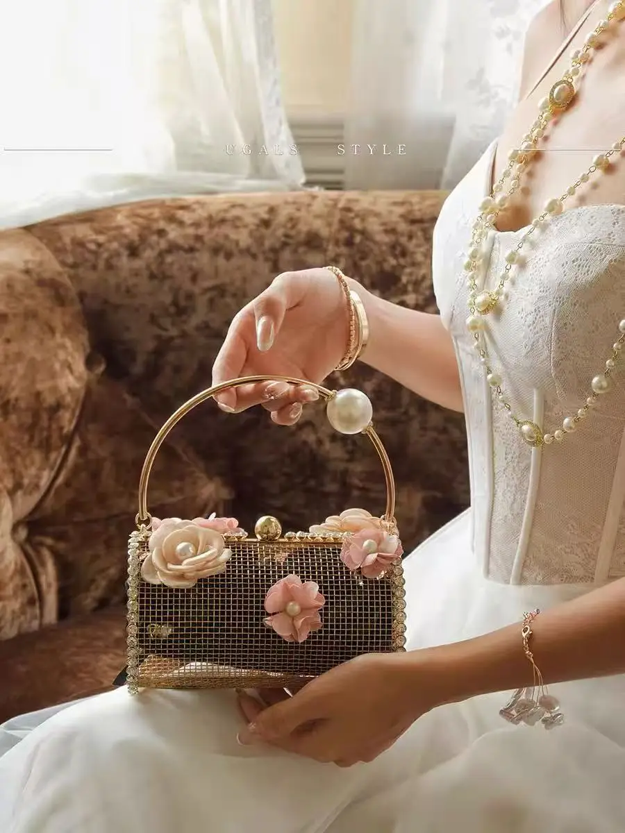 Fashion Floral Cylinder Bag Metallic Hollow Out Evening Bag Glitter Rhinestones Diamond Women Handbag Wedding Party Clutch Purse