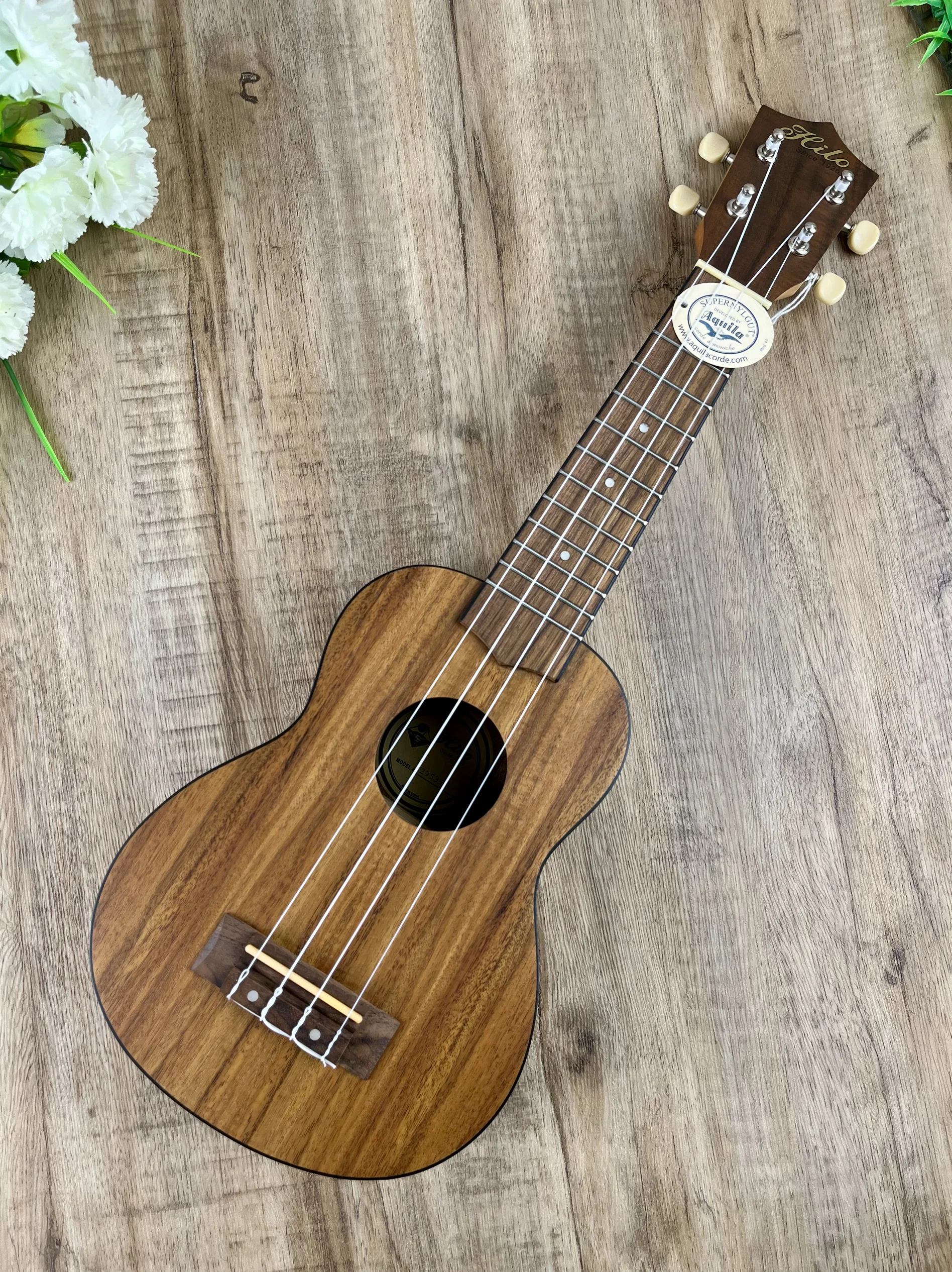 Ukulele 21-inch Acacia Wood, Universal For Children And Adults, Small Four Strings For Beginners