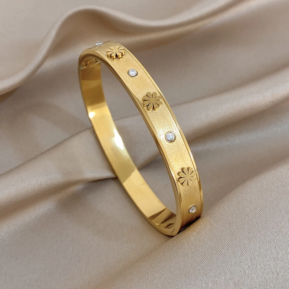

Freetry Classic Flower Rhinestone Stainless Steel Bangle for Women Waterproof Gold Plated Spring Cuff Bracelet Party Jewelry