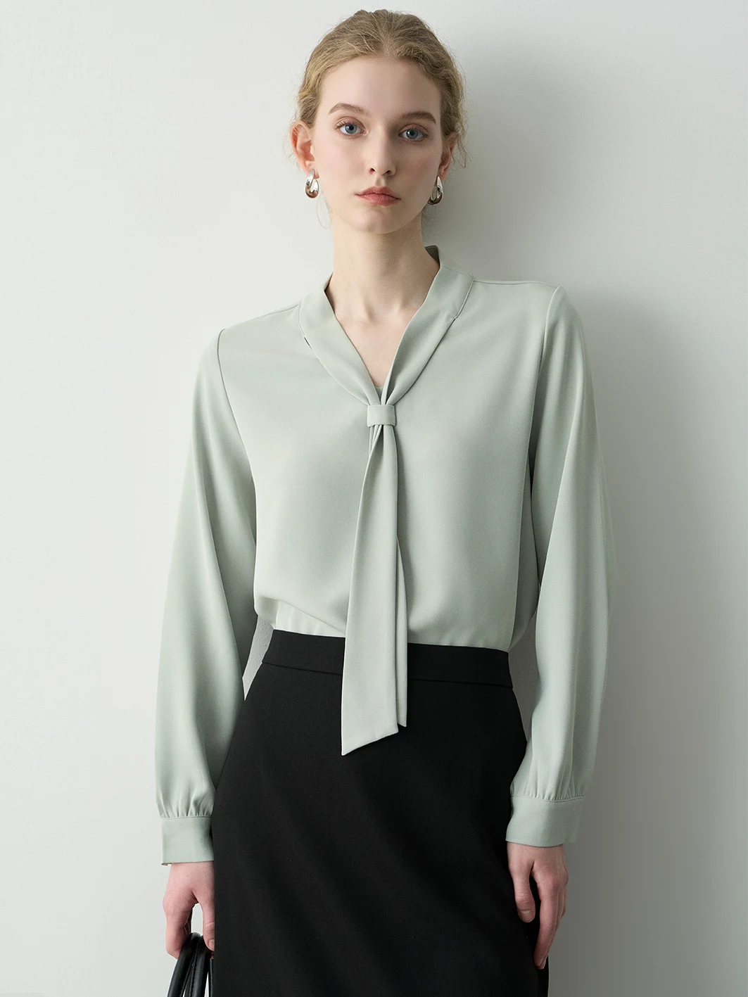 

LIMONN Women's V-Ne Long Sve irt Draped Sle Formal Interview Dr irt Commute een Color Breathable Polyester Fiber