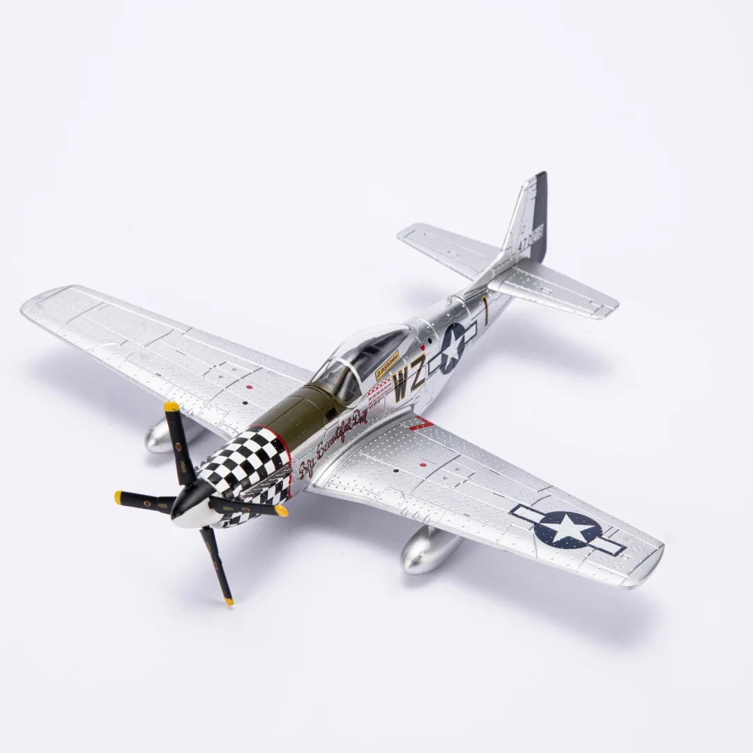 P51-D Mustang 1/72 Scale Model Airplane (Including Base) Scale Model Home Placement, Collection and Decoration Creative Gift
