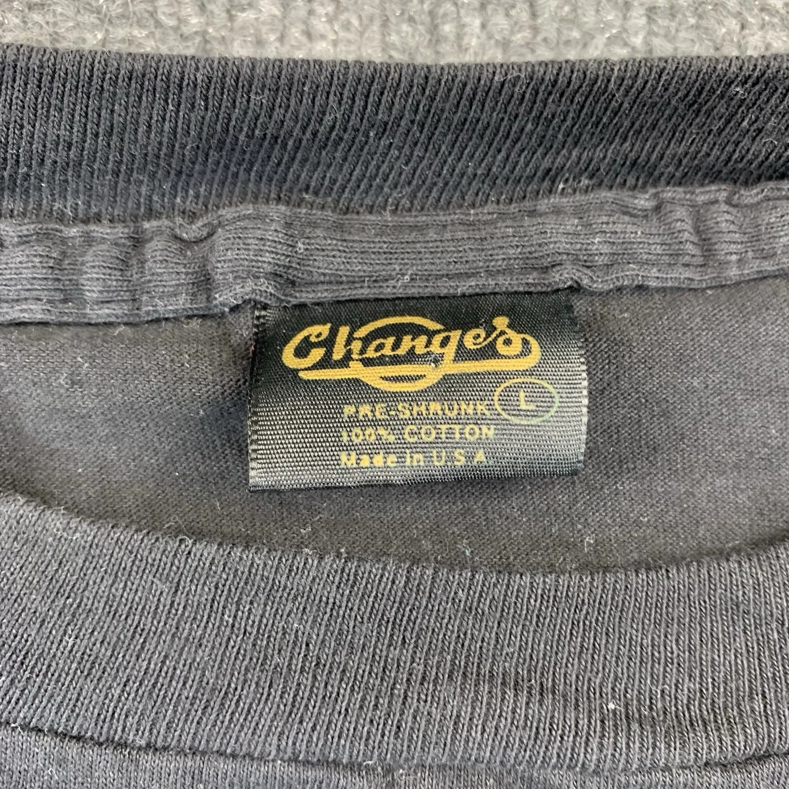 تي شيرت برسومات ستون كولد ستيف أوستن هيكل عظمي لعام 1998 باللون الأسود. علامة التغييرات كبيرة