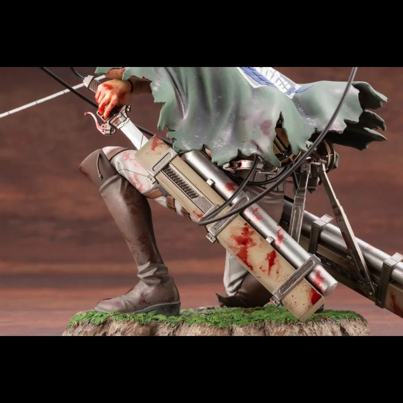 Bandai Attacking Giants Commander Liweier Figurine War Damage Battle Kneeling Position Bloody Battle Handmade Model Holiday Gift