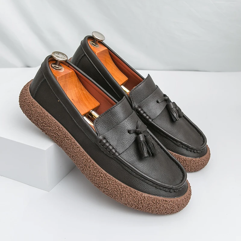 

Мужские повседневные лоферы, кожаная обувь в британском стиле, летние модные туфли на плоской подошве с кисточками, удобные дышащие туфли на резиновой подошве с искусственной подкладкой